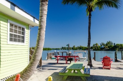 Castaways Beach and Bay Cottages in Sanibel