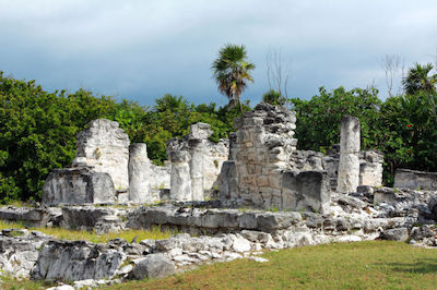 El Rey Ruins (Las Ruinas del Rey) in Playa Del Carmen
