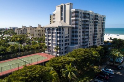 GullWing Beach Resort in Fort Myers