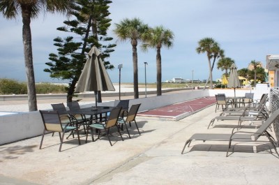 iBeach Resort in Treasure Island