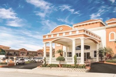 La Quinta Inn and Suites Oceanfront Daytona Beach