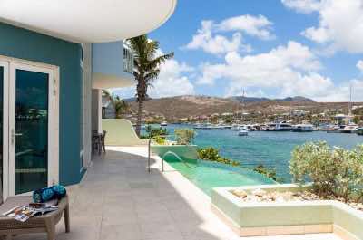 Oyster Bay Beach Resort St. Maarten