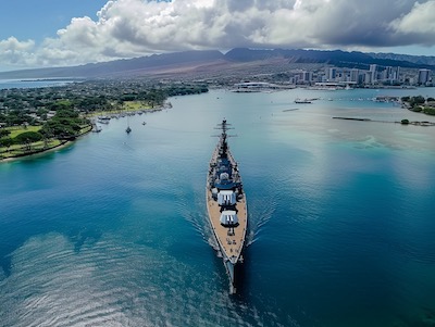 Pearl Harbor - USS Arizona - Honolulu City Tour -in-Oahu