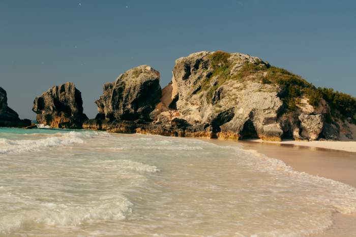 pink sand beach in Bermuda