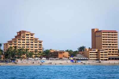 Costa de Oro Beach Hotel in Mazatlan